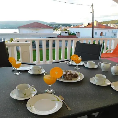 Apartments By The Sea Okrug Gornji, Ciovo - 20055 Trogir Exterior photo